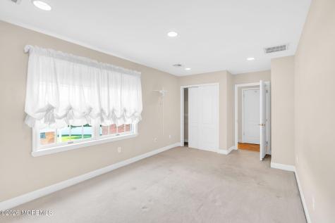 1374 Cabernet Court Toms River NJ 08753