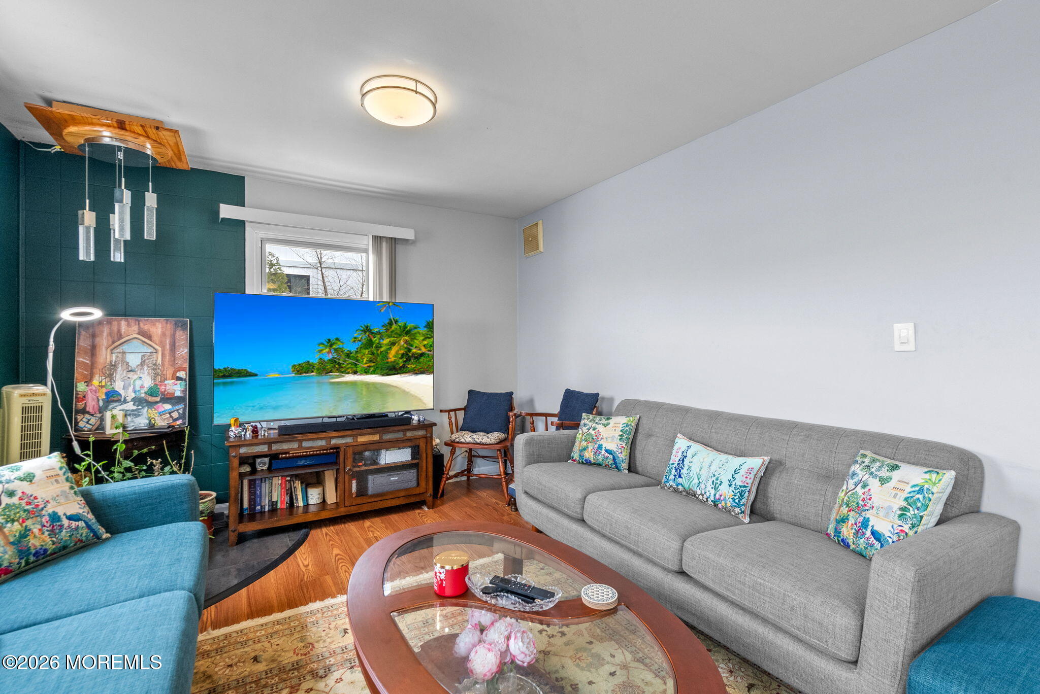 5 W Arthur Place Iselin NJ 08830