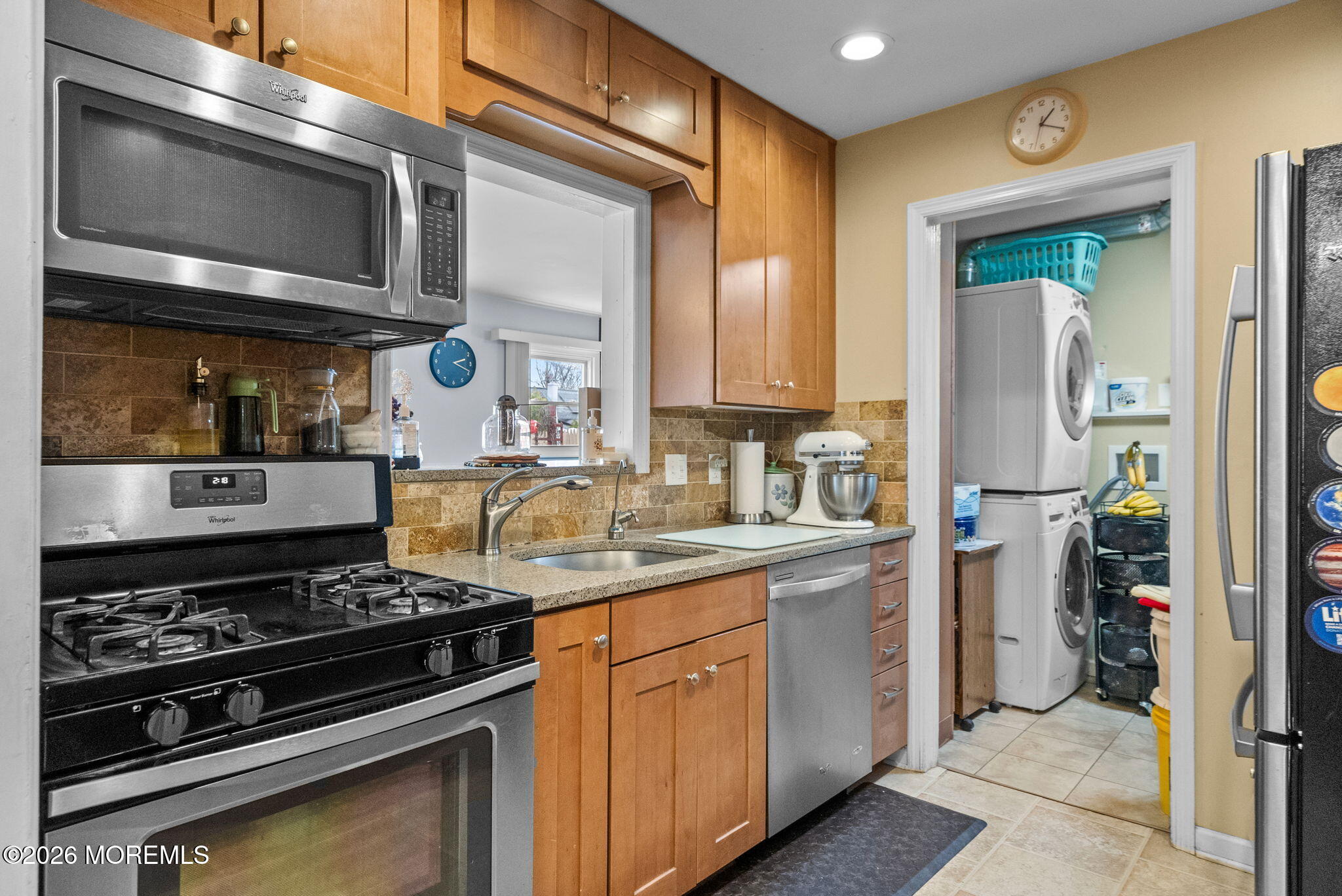 5 W Arthur Place Iselin NJ 08830