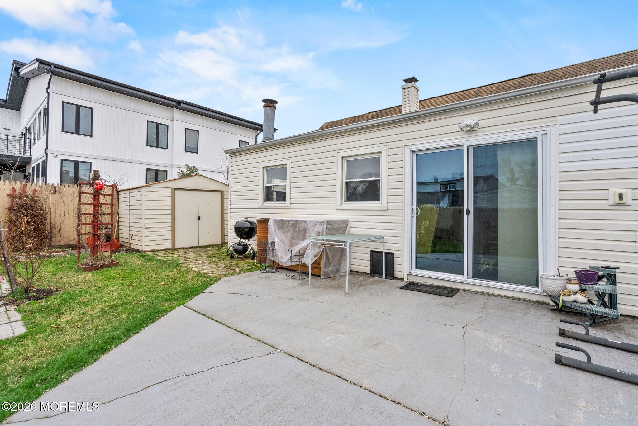 5 W Arthur Place Iselin NJ 08830
