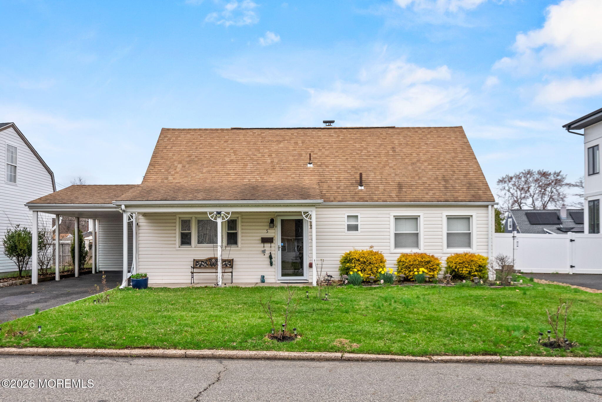 5 W Arthur Place Iselin NJ 08830