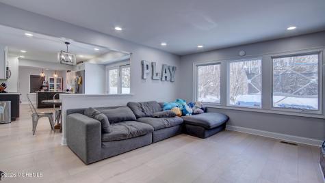 23 Livingston Lane Manalapan NJ 07726