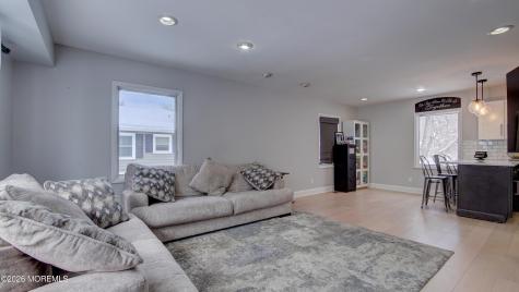 23 Livingston Lane Manalapan NJ 07726