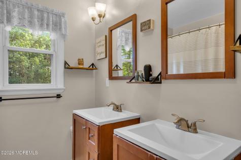 2020 Brooklyn Avenue Whiting NJ 08759