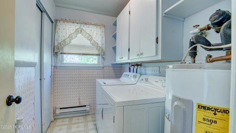 28 Westport Drive Whiting NJ 08759