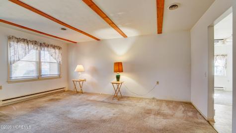28 Westport Drive Whiting NJ 08759