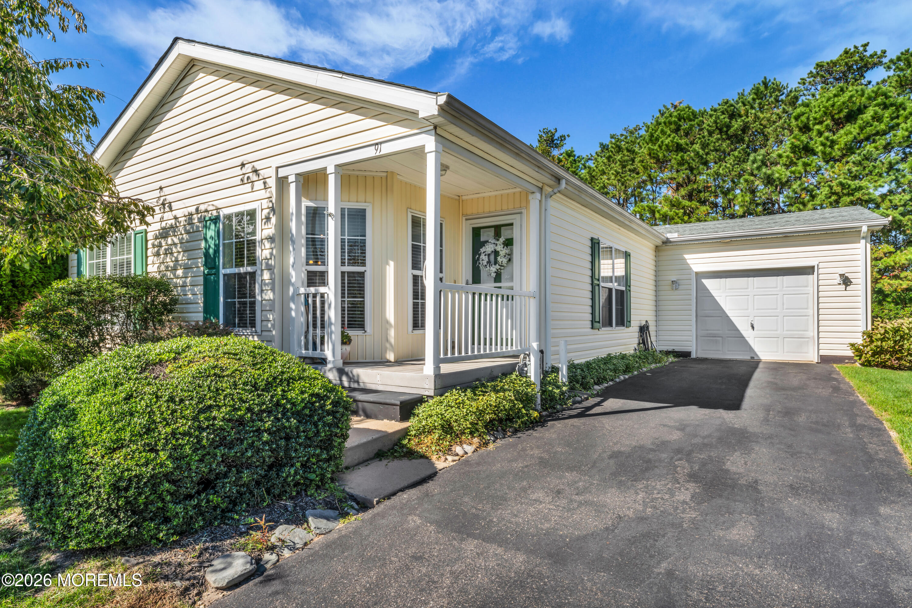 91 Oak Ridge Lane Manahawkin NJ 08050