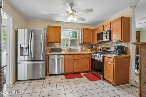 933 Delta Lane Manahawkin NJ 08050