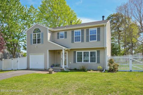 933 Delta Lane Manahawkin NJ 08050