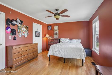 933 Delta Lane Manahawkin NJ 08050