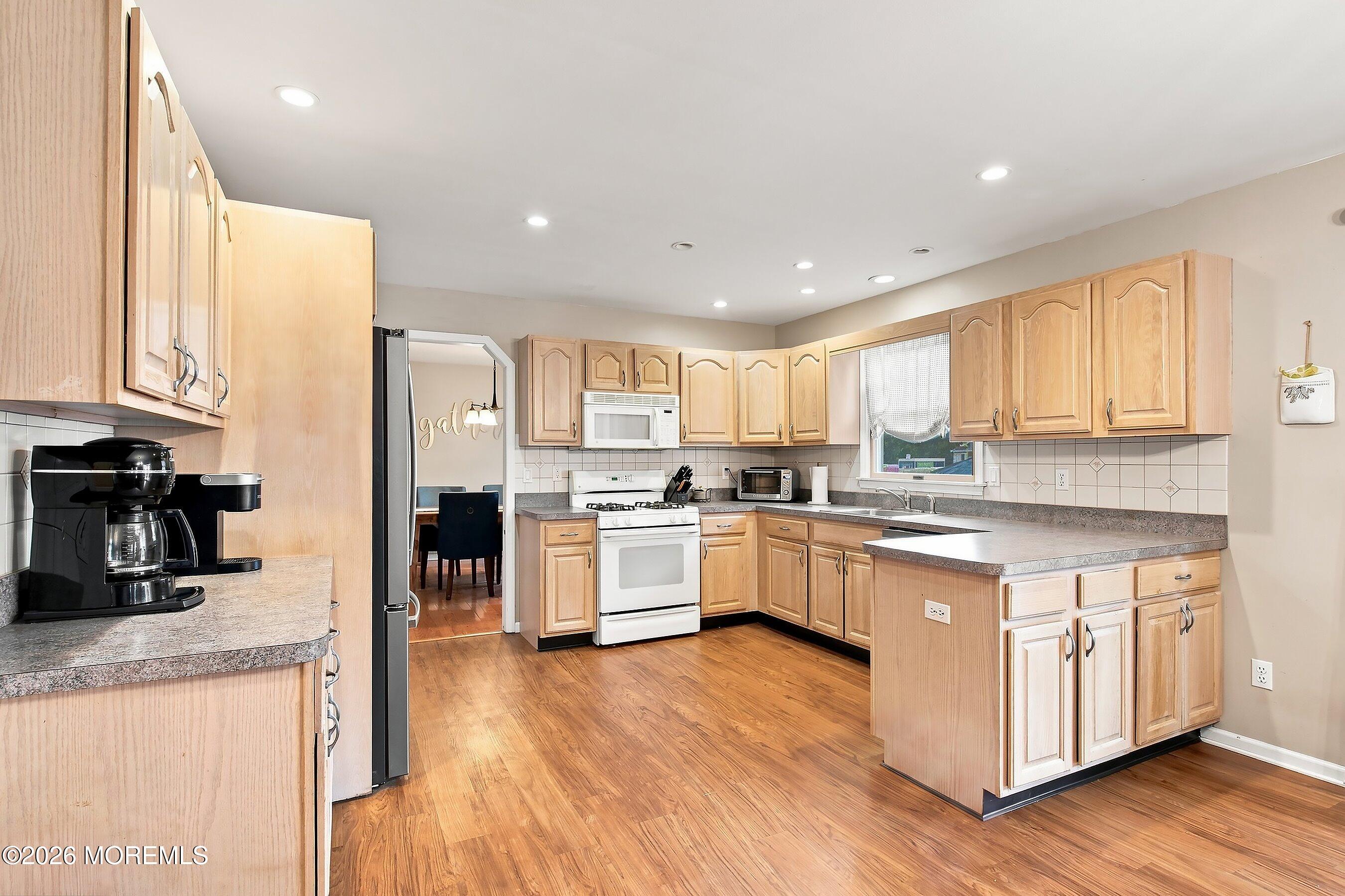 1417 Mermaid Avenue Beachwood NJ 08722