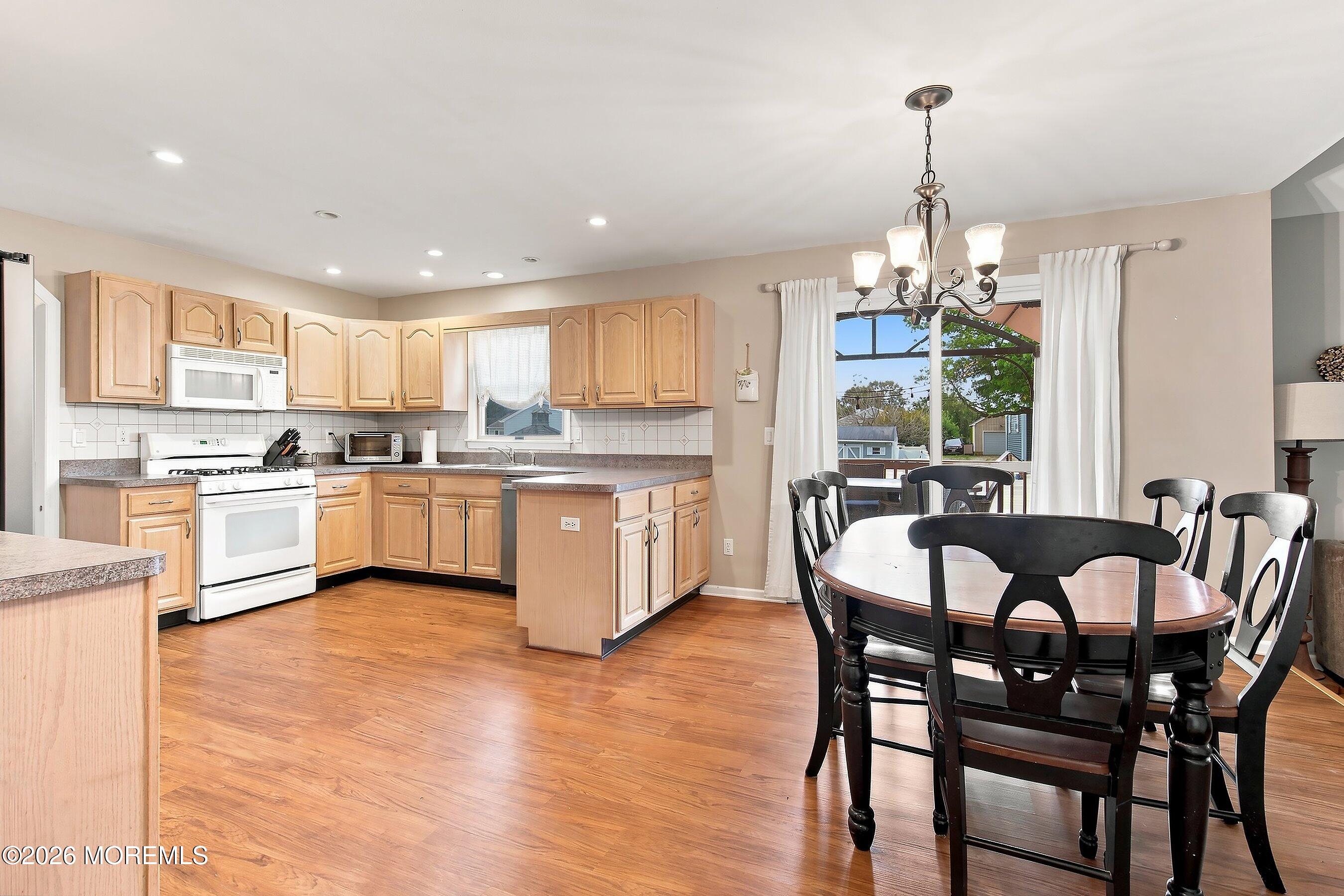 1417 Mermaid Avenue Beachwood NJ 08722