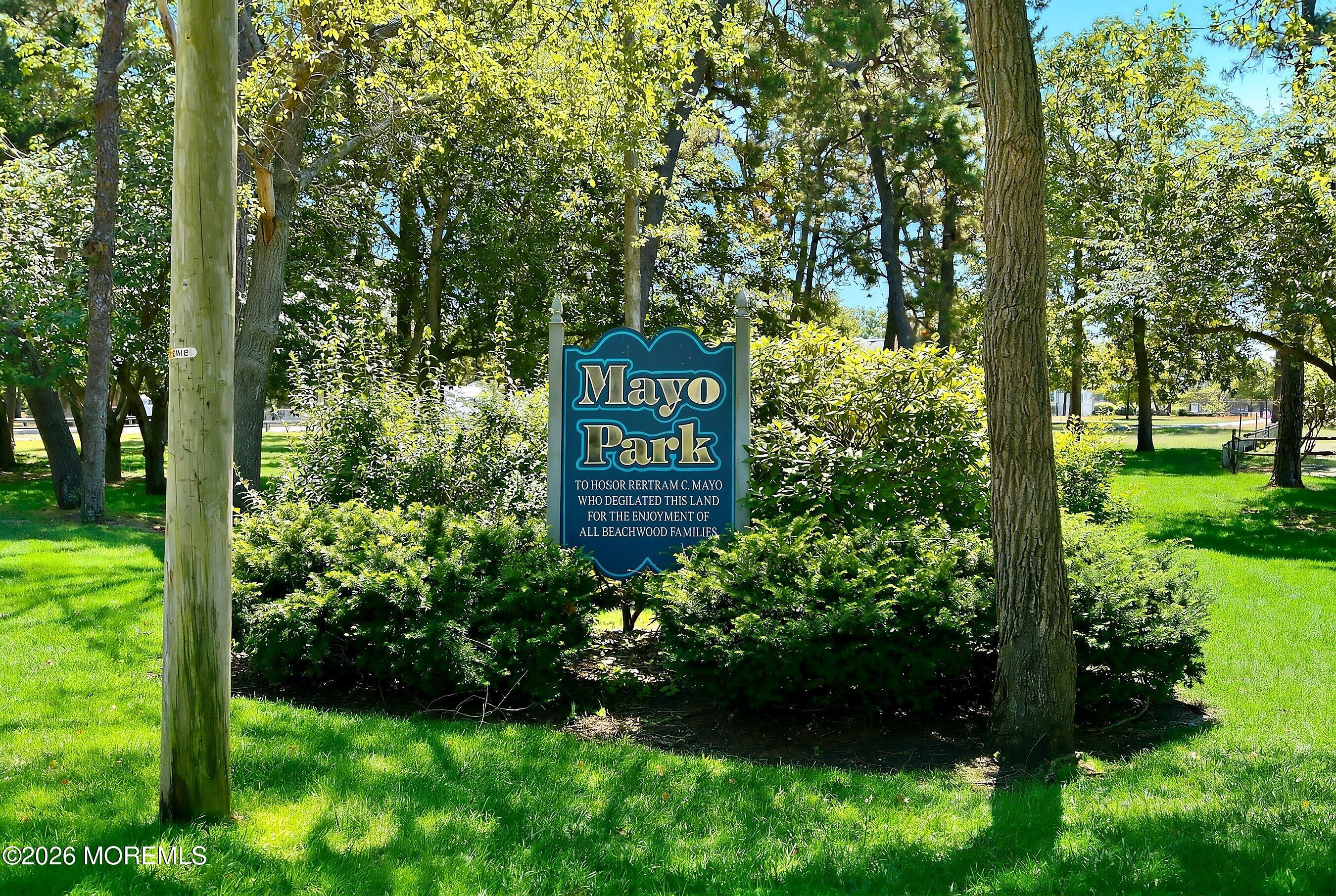 1417 Mermaid Avenue Beachwood NJ 08722