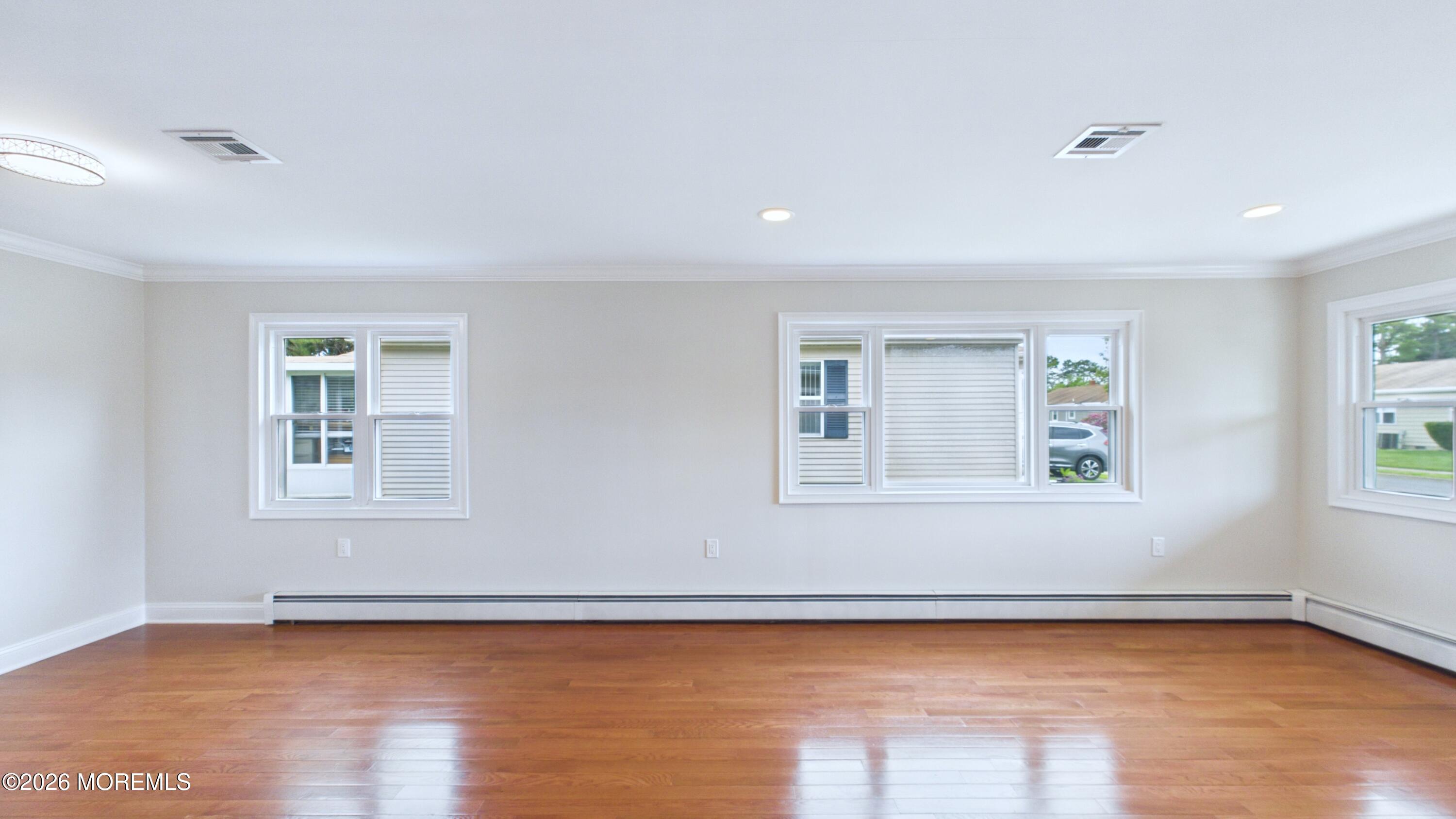 21 Templeton Street Toms River NJ 08757