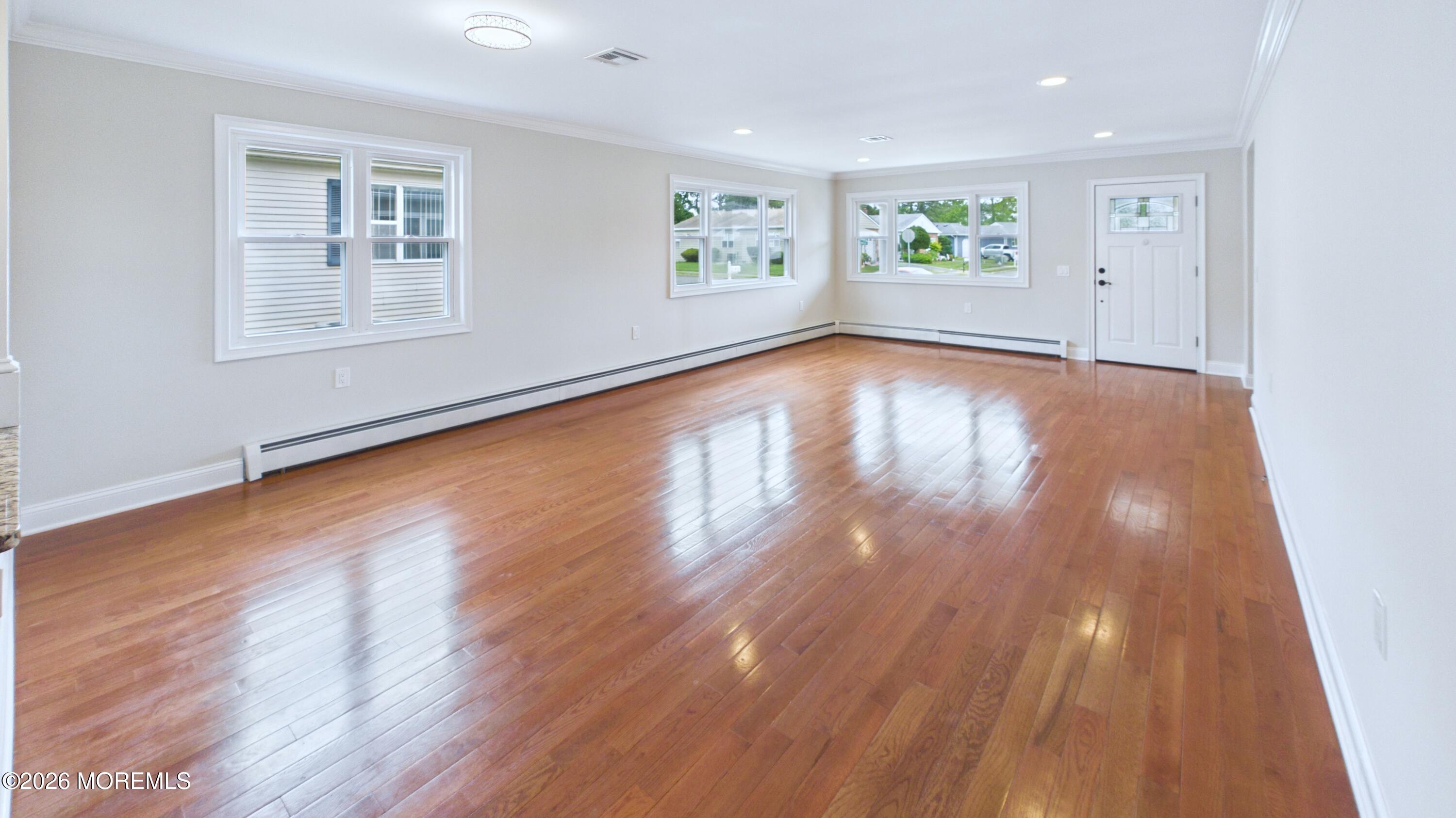 21 Templeton Street Toms River NJ 08757