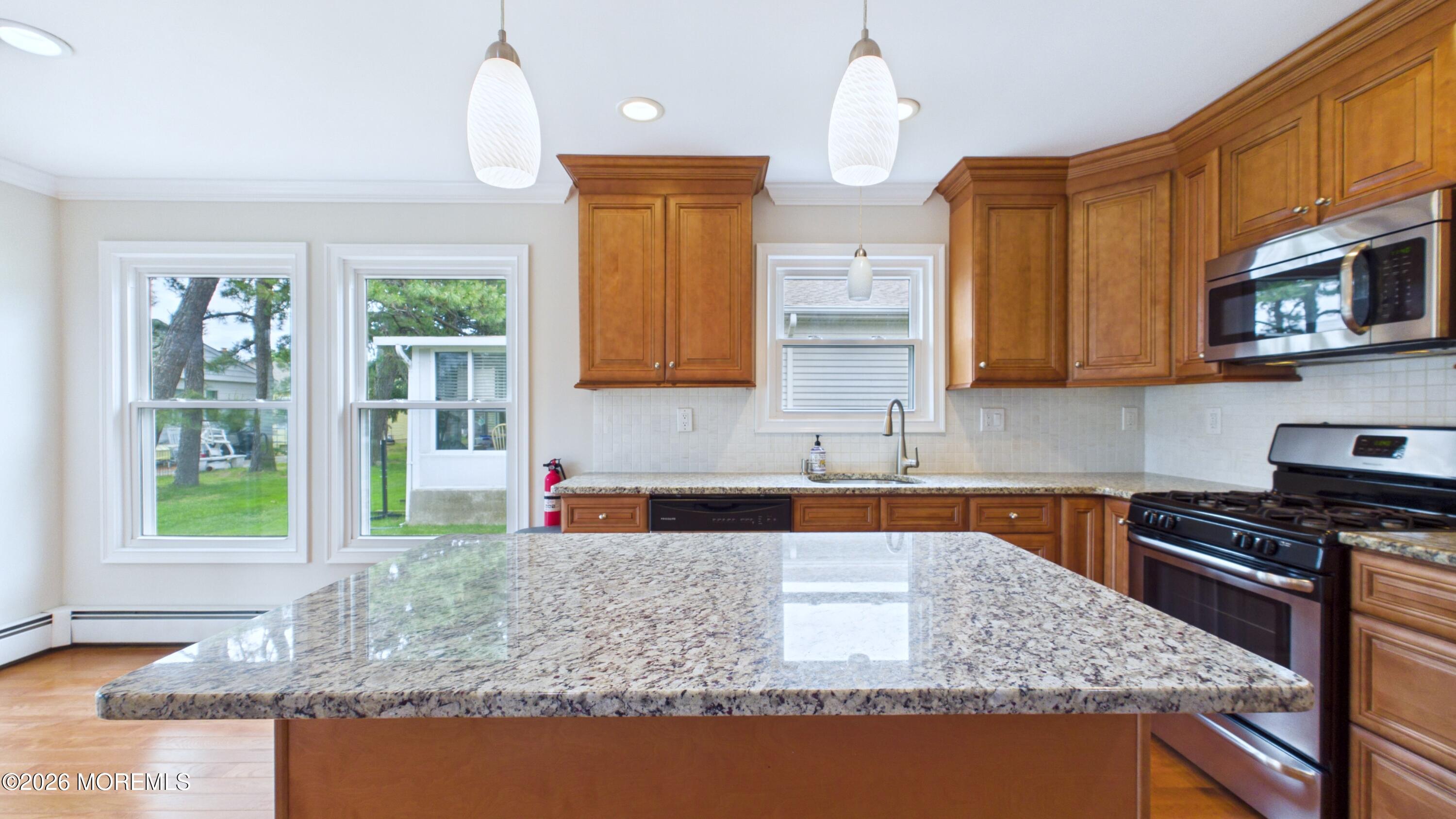 21 Templeton Street Toms River NJ 08757