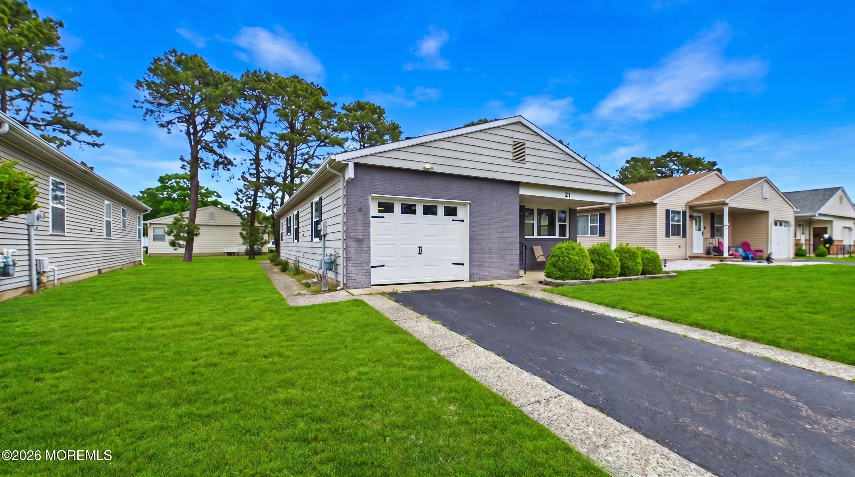 21 Templeton Street Toms River NJ 08757