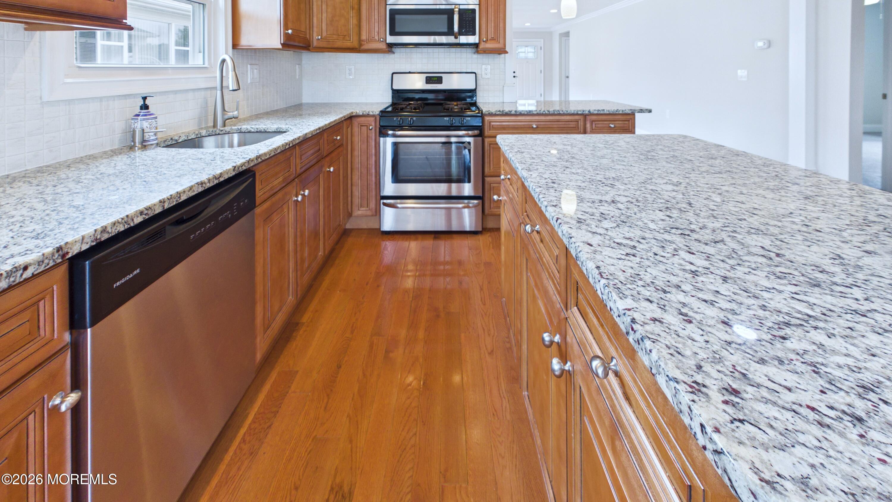 21 Templeton Street Toms River NJ 08757