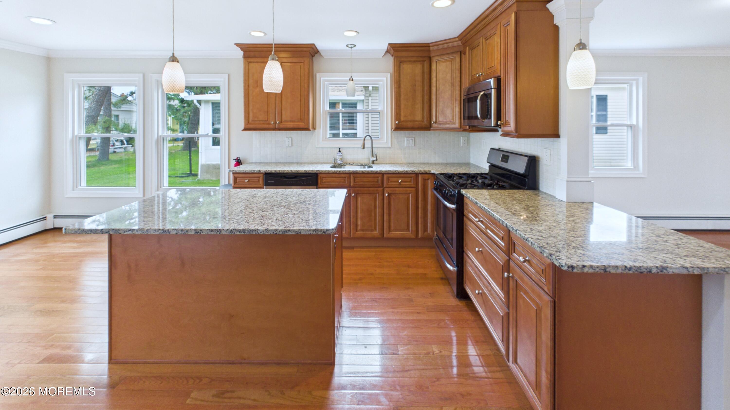 21 Templeton Street Toms River NJ 08757