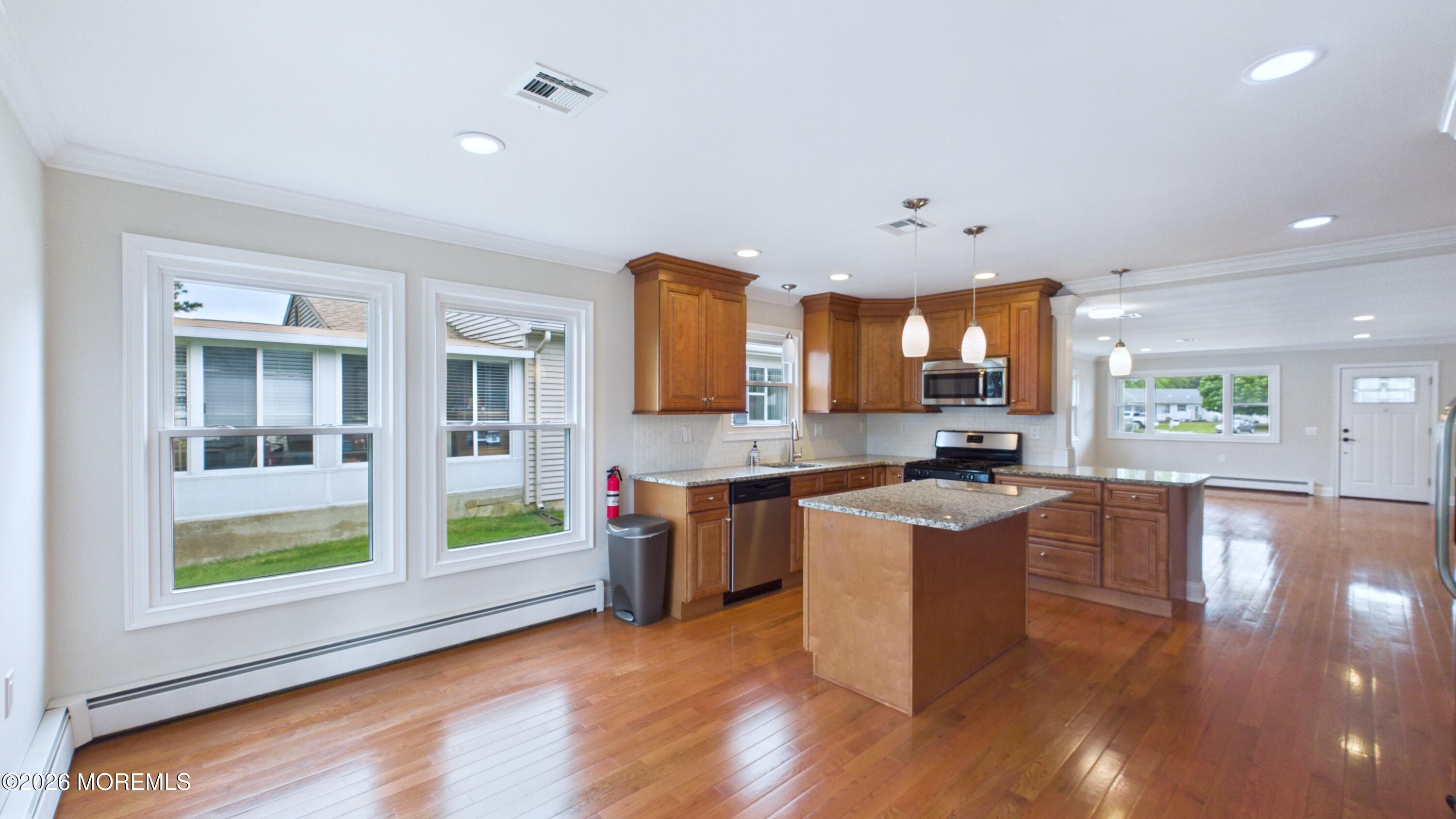 21 Templeton Street Toms River NJ 08757
