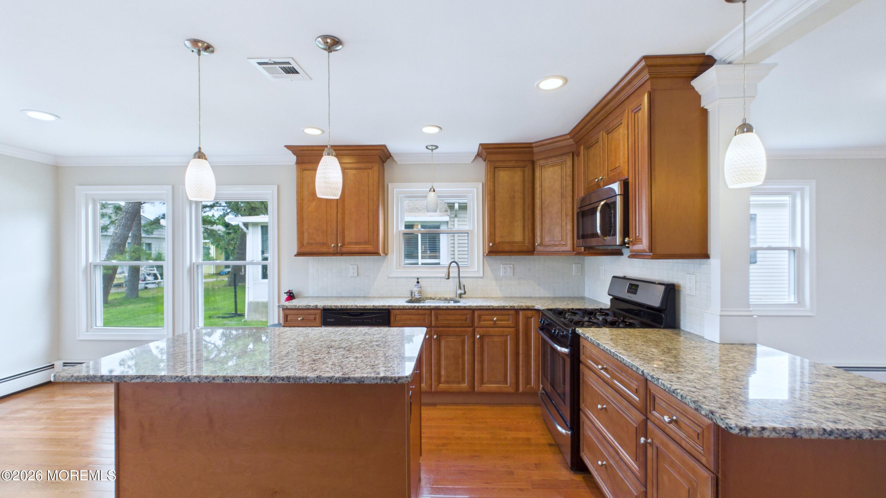21 Templeton Street Toms River NJ 08757