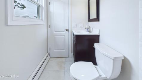 21 Templeton Street Toms River NJ 08757