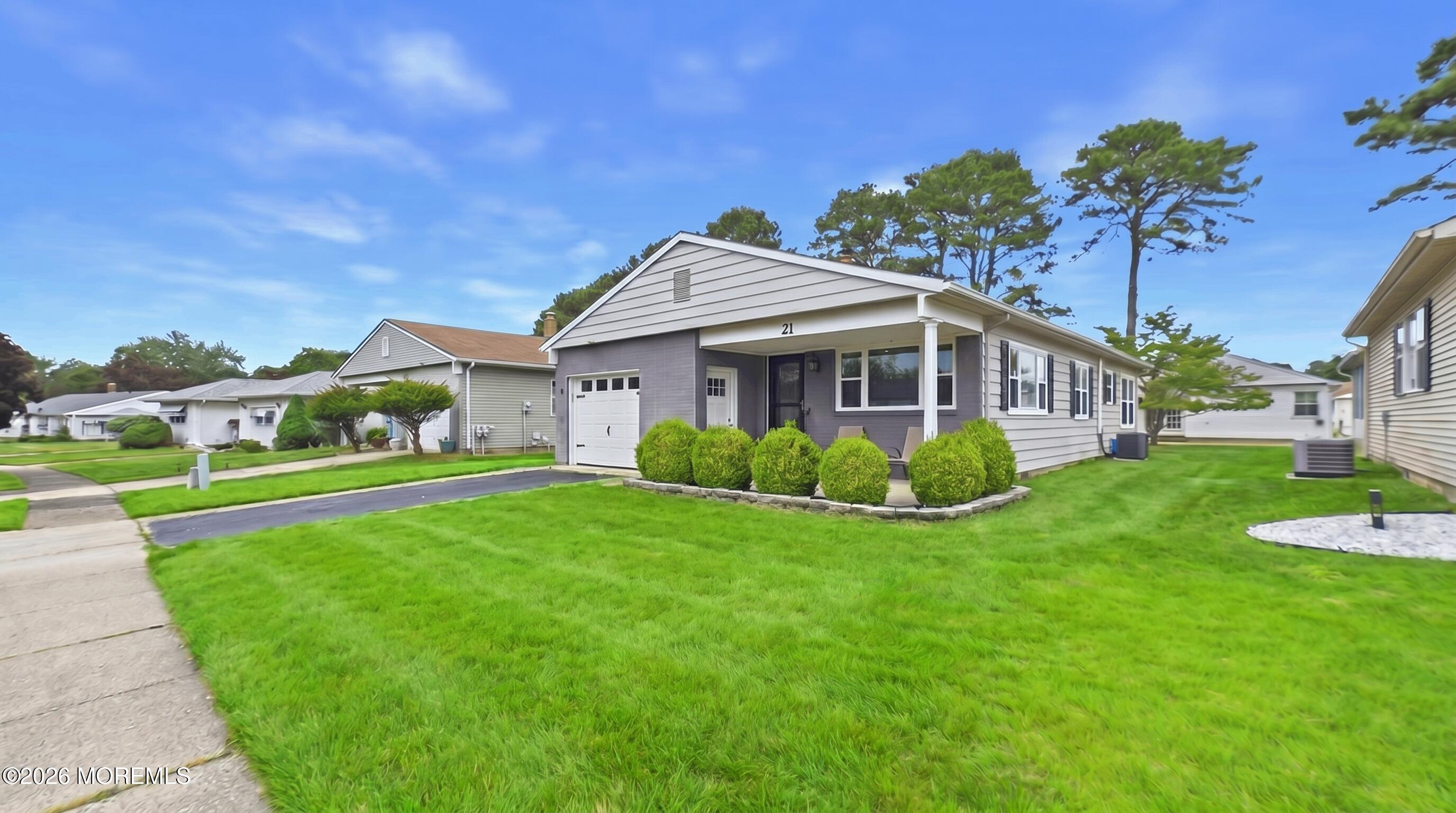 21 Templeton Street Toms River NJ 08757