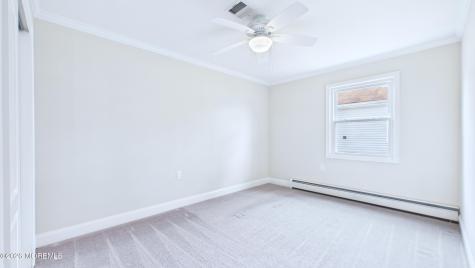 21 Templeton Street Toms River NJ 08757
