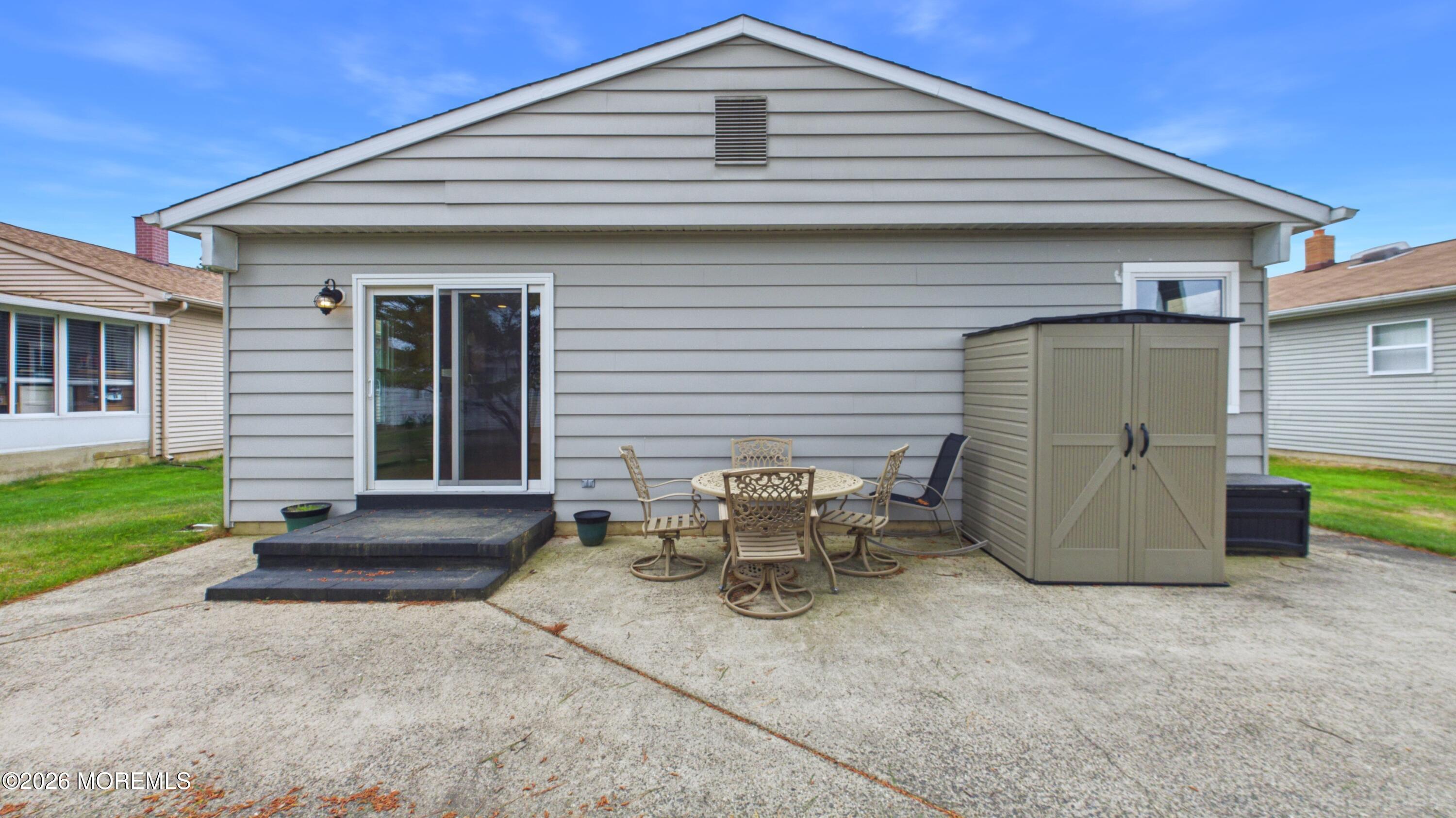 21 Templeton Street Toms River NJ 08757