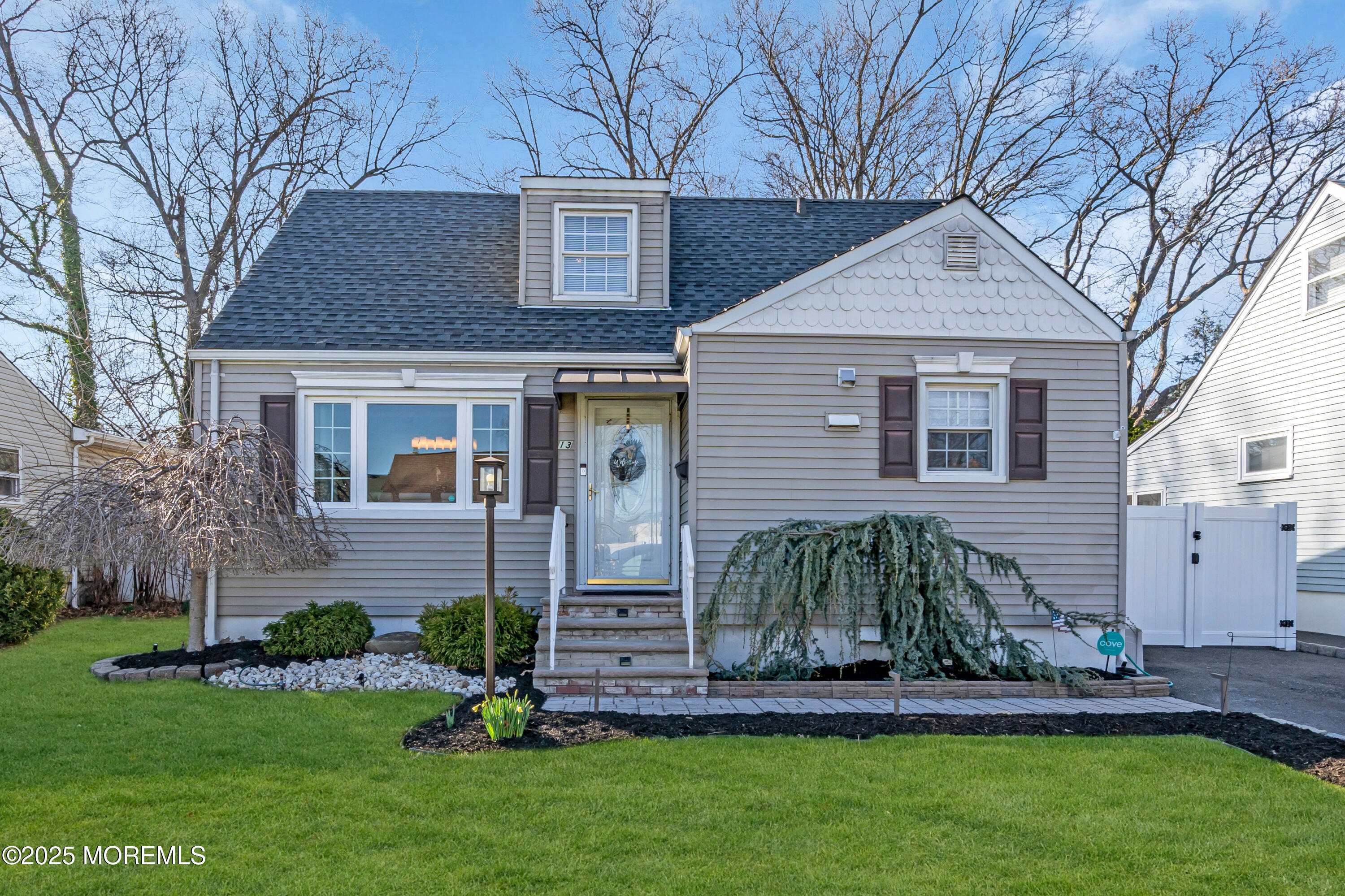 13 Chase Avenue Avenel NJ 07001