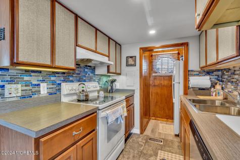 206-210 24th Avenue Seaside Park NJ 08752
