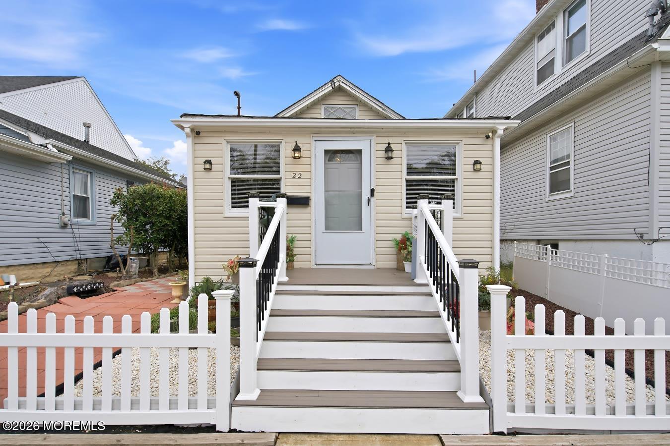 22 Briarwood Avenue Keansburg NJ 07734