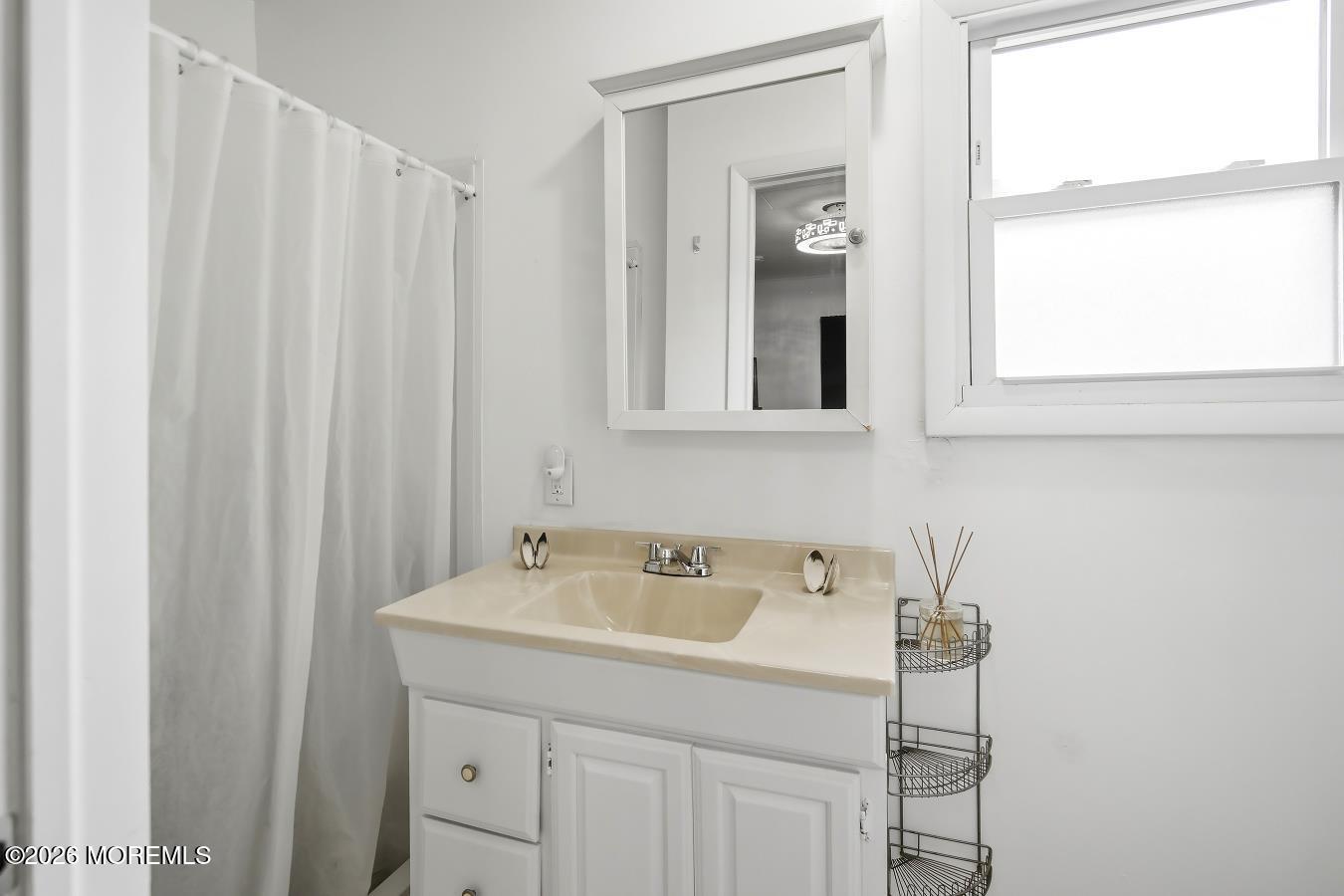 22 Briarwood Avenue Keansburg NJ 07734
