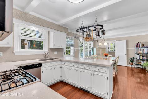 5 4th Avenue Sea Girt NJ 08750