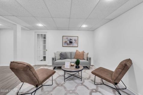592 Whitecomb Avenue Jackson NJ 08527