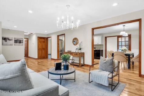 592 Whitecomb Avenue Jackson NJ 08527