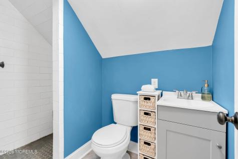 11 Borden Street Shrewsbury Boro NJ 07702