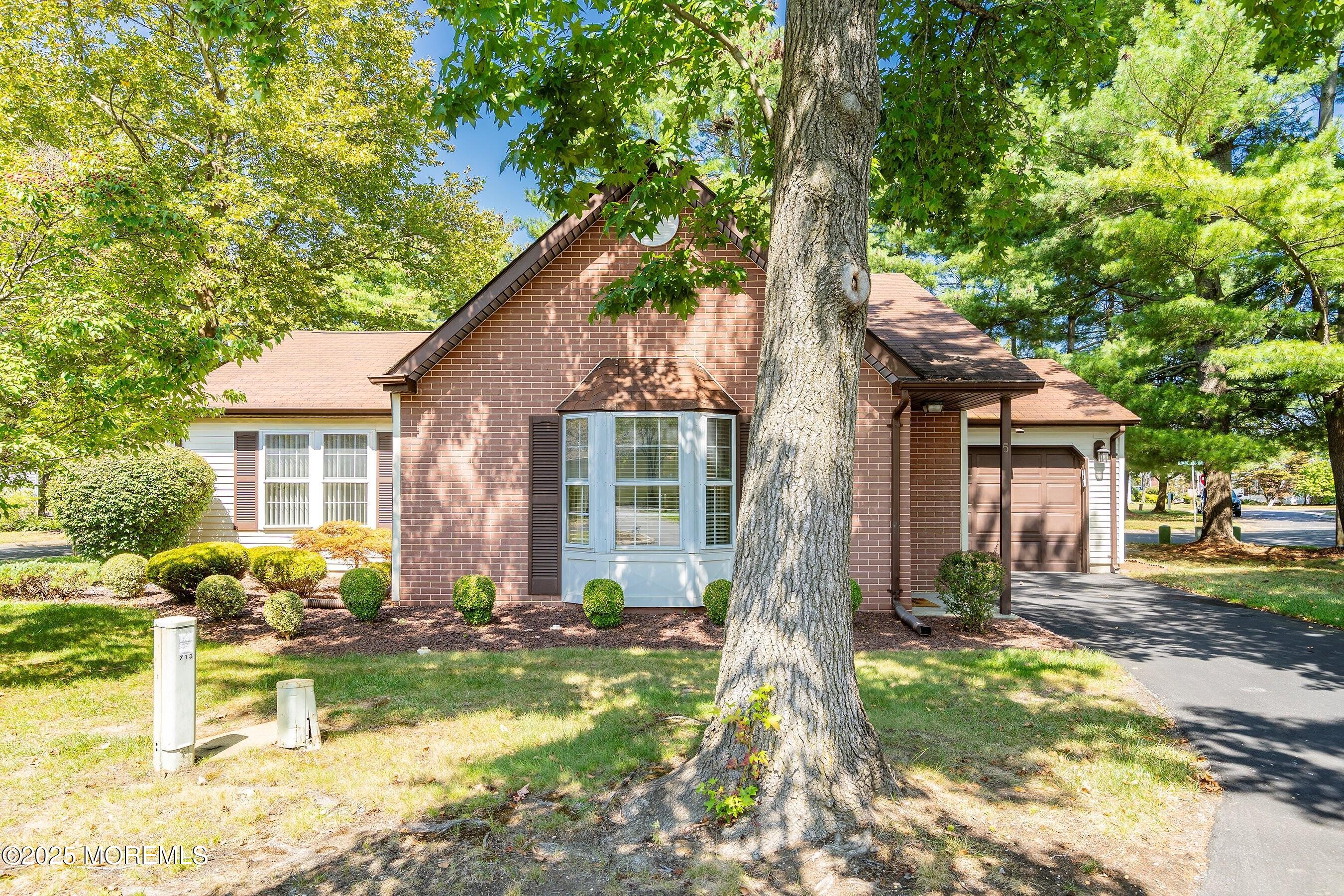 5 Morden Close Freehold NJ 07728