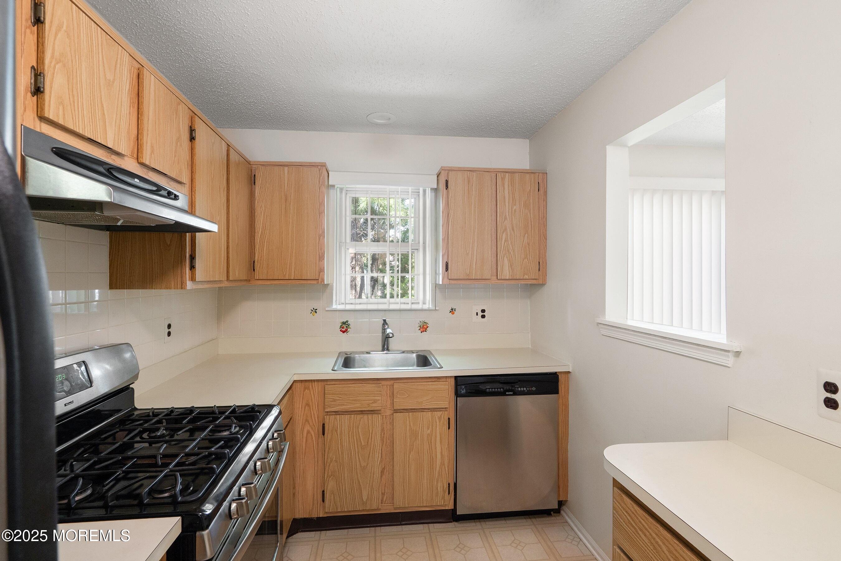 5 Morden Close Freehold NJ 07728