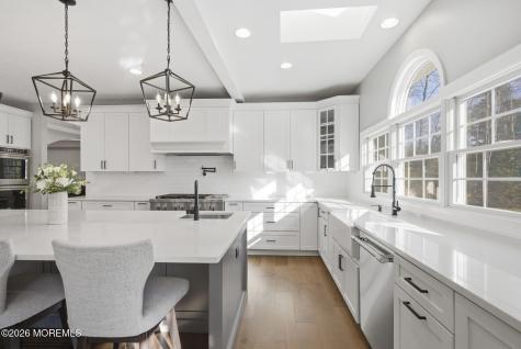 1 Lakeview Drive Manalapan NJ 07726