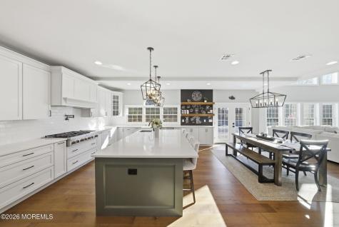 1 Lakeview Drive Manalapan NJ 07726