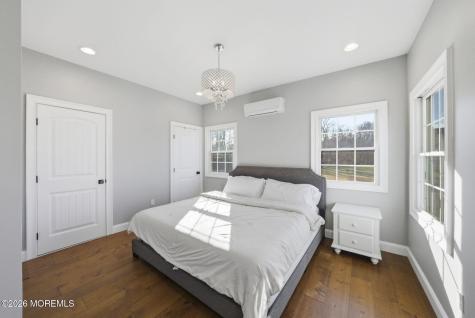 1 Lakeview Drive Manalapan NJ 07726