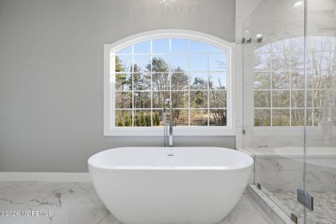 1 Lakeview Drive Manalapan NJ 07726