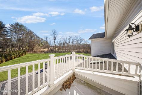 1 Lakeview Drive Manalapan NJ 07726