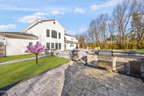 1 Lakeview Drive Manalapan NJ 07726