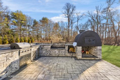 1 Lakeview Drive Manalapan NJ 07726