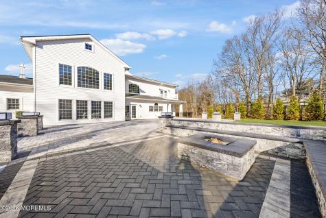 1 Lakeview Drive Manalapan NJ 07726