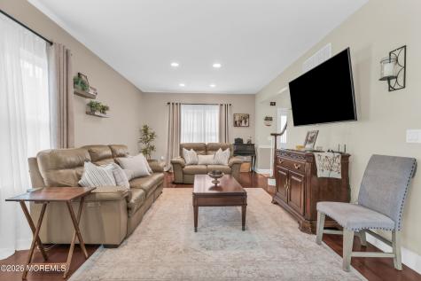 16 Saveria Court Howell NJ 07731