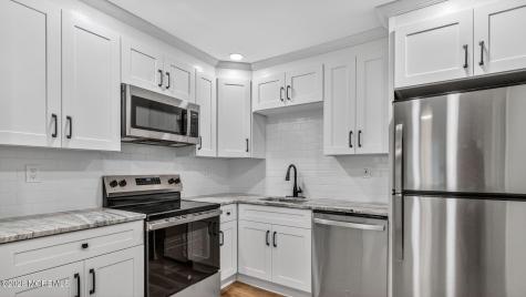 115 Amberly Drive Manalapan NJ 07726