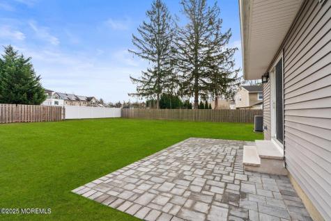 1 Robin Drive Oakhurst NJ 07755